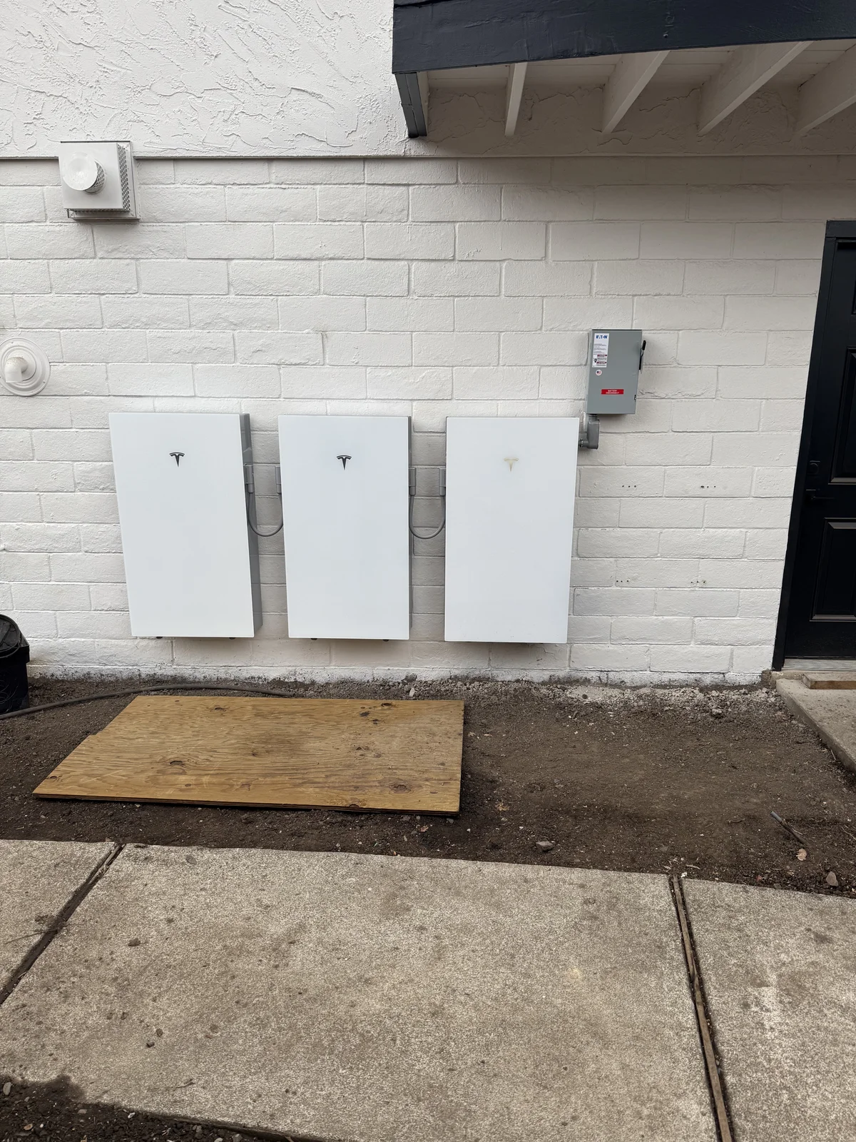 Master Electrician and Solar Installation in Vallejo, CA - Reyes and Son Electric LLC